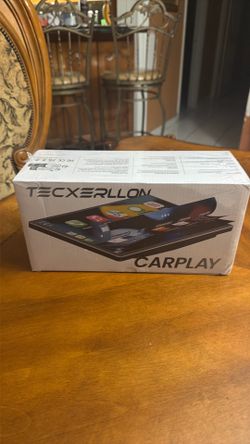 Dash Cam with CarPlay/Android Connect