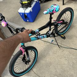 BMW Tempest Girl Bike 