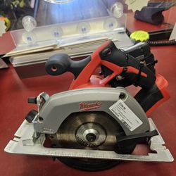 96091 Milwaukee 18v Lithium Ion Brushless 6-1/2" Circular Saw 589156