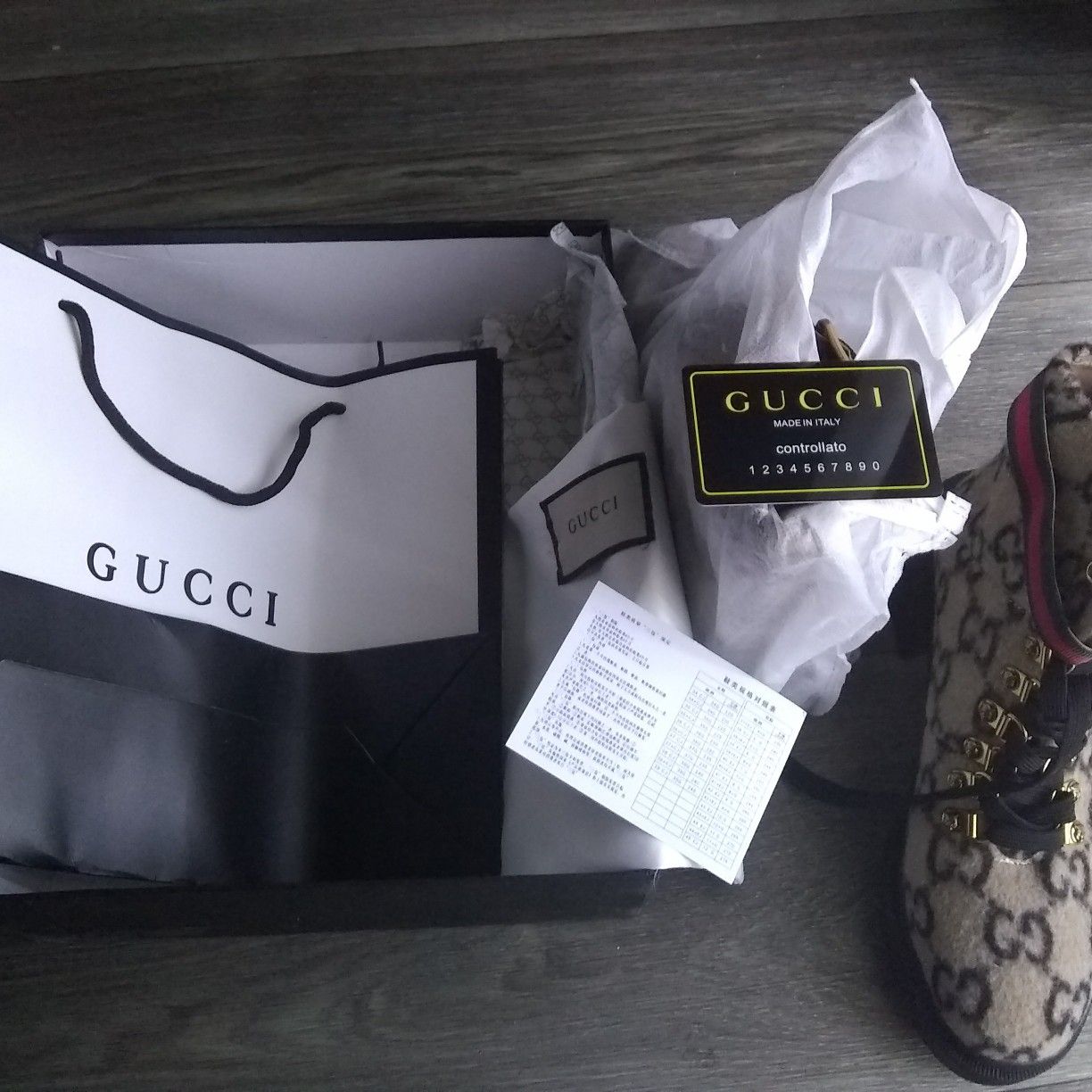 Women's Gucci boots