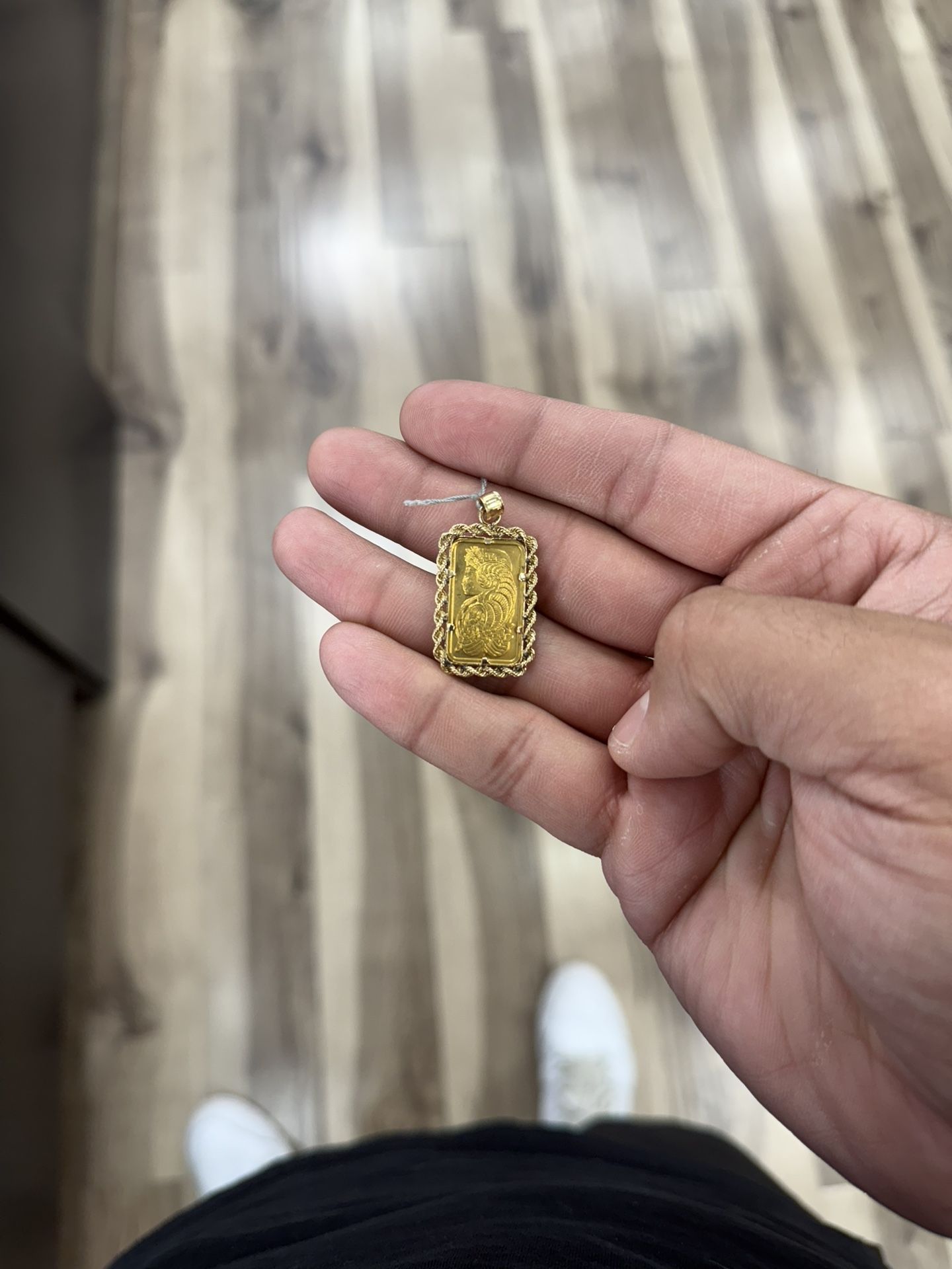 5gram Pamp Bar Pendant 