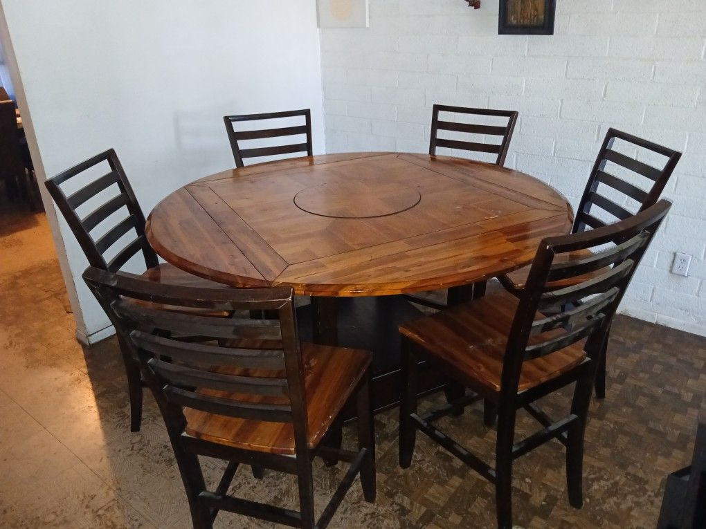 Dining Table With Chairs For Sale!!!