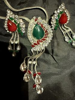 Gorgeous Jewelry Set