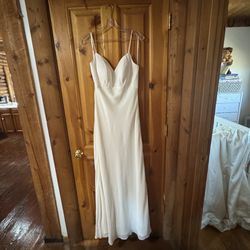 New Plain Wedding Gown – Size 10 (Fits Size 8)