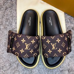 Lv slides size 38