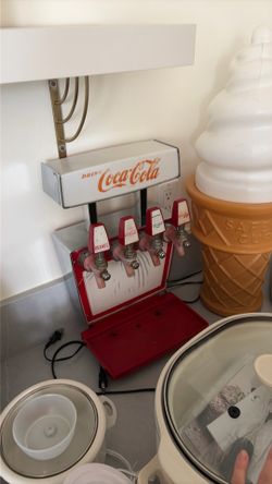 1950s mid century vintage Coca Cola diner dispenser