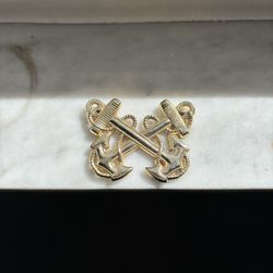 Gold U.S. Navy Warrant Officer Badge 