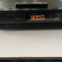 JVC 6 CD Player
