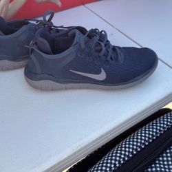 Men’s Nike Shoes 8.5 $15