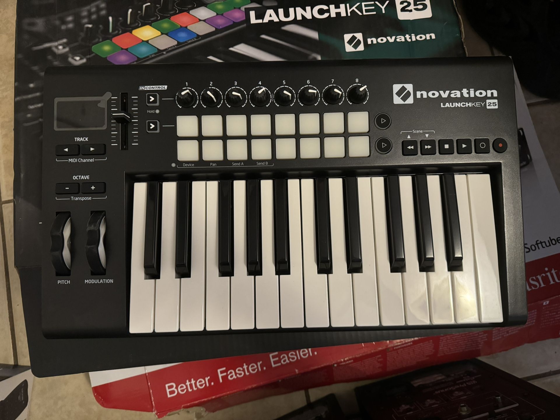 Launch key 25 Novation