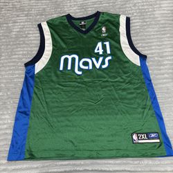 Reebok Dirk Nowitzki Basketball Jersey  Dallas Mavericks Green 2XL