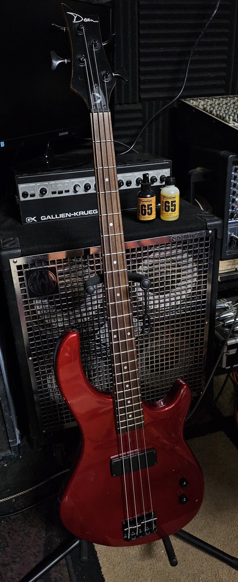 DEAN 4 STRING BASS