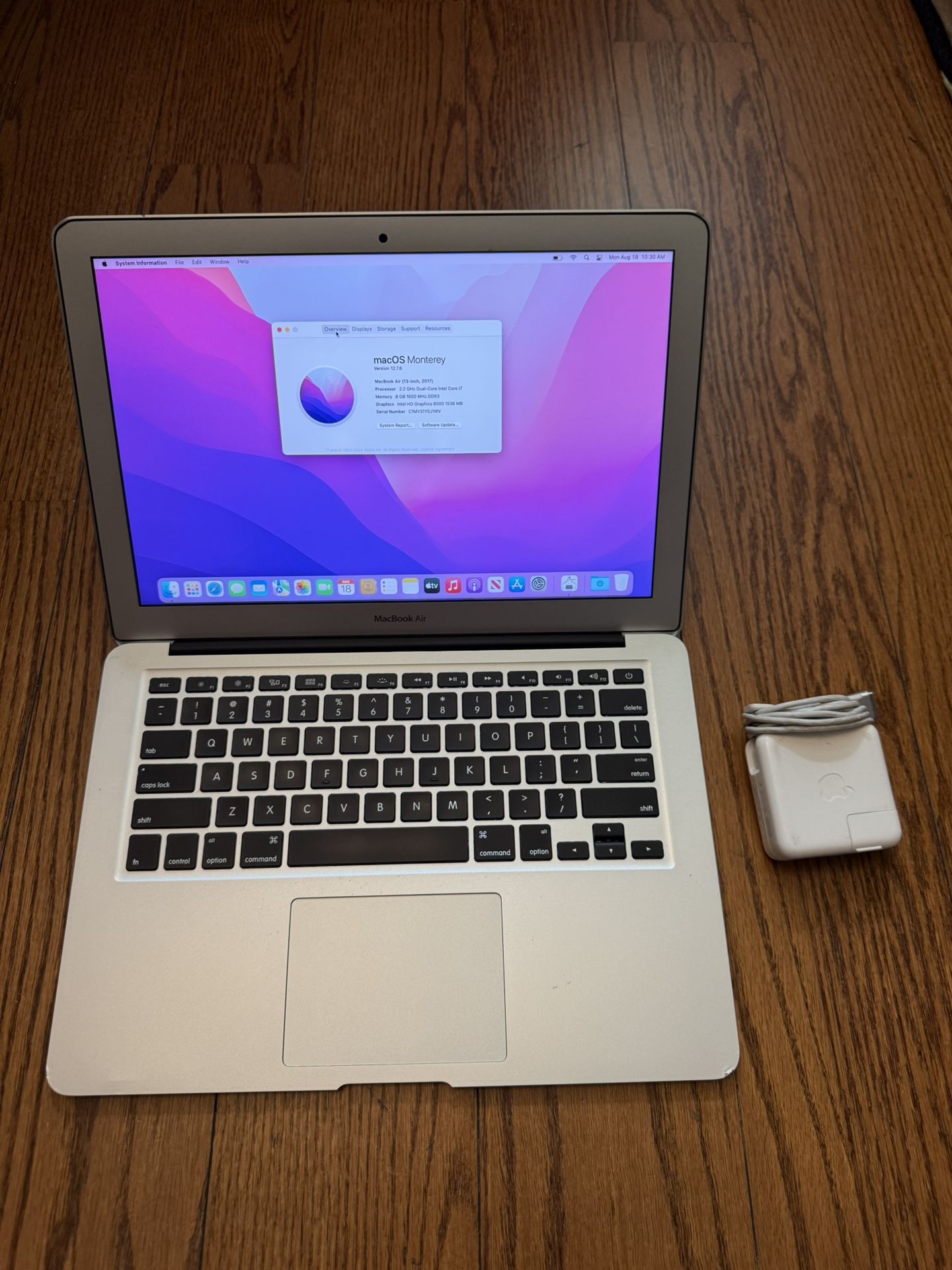MacBook Air 13” 2017/8GB RAM/256GB SSD/Fully Functional/Excellent Battery/Apple charger