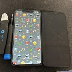 iPhone Cracked screen LCD