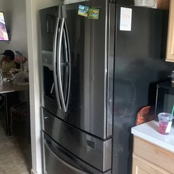 Samsung french doors refrigerator