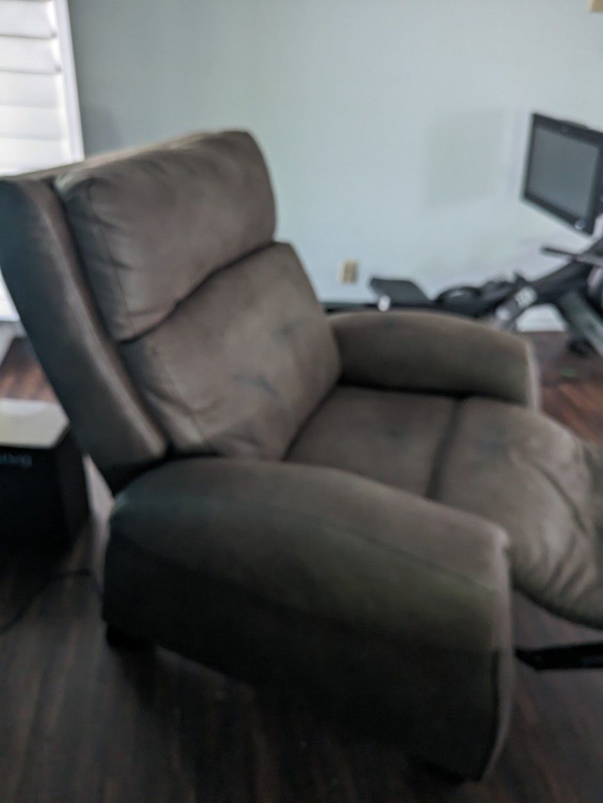 Electric Recliner With Massage And Heating