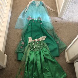 Lot Halloween Elsas Dresses 7/8 All For 10$
