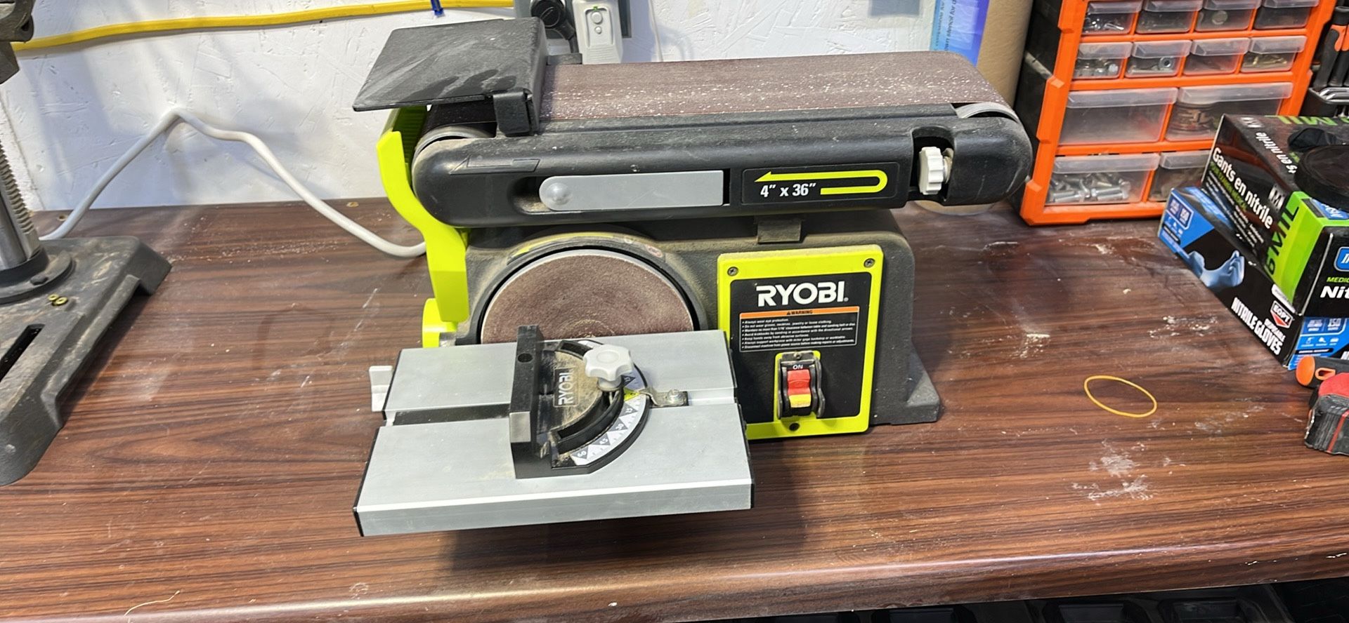 Ryobi Sander