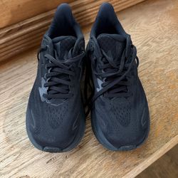 Hoka Clifton 9 women's shoes,  Black, size 7