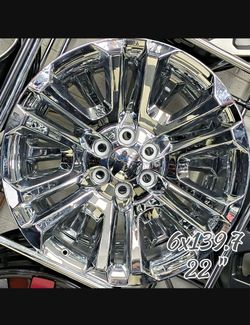 Level up your truck or SUV with a fresh set of 22s! 🛞🔥 ​⚡ Size: 22" 💥 Bolt Pattern: 6x139.7 (6x5.5) 🛻 Fits: Chevy Silverado/Tahoe, GMC Sierra/Yuko
