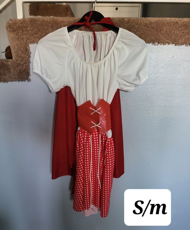 Women's Red Riding Hood Costume