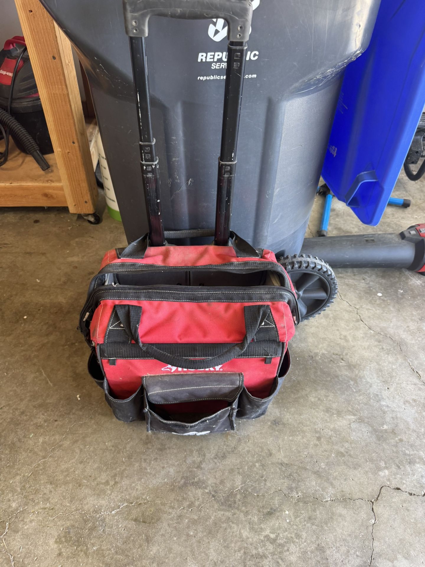 Tool Bag On Wheels