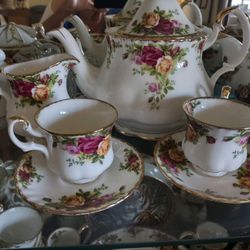 Old Country Rise Bone  China