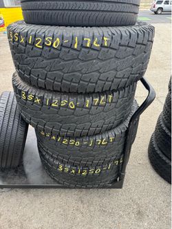 35x12.50R17 used set