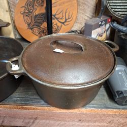 Cast Iron Dutch Oven