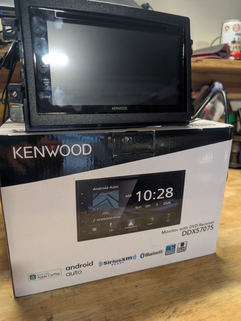 Kenwood Double Din (Crutchfield)