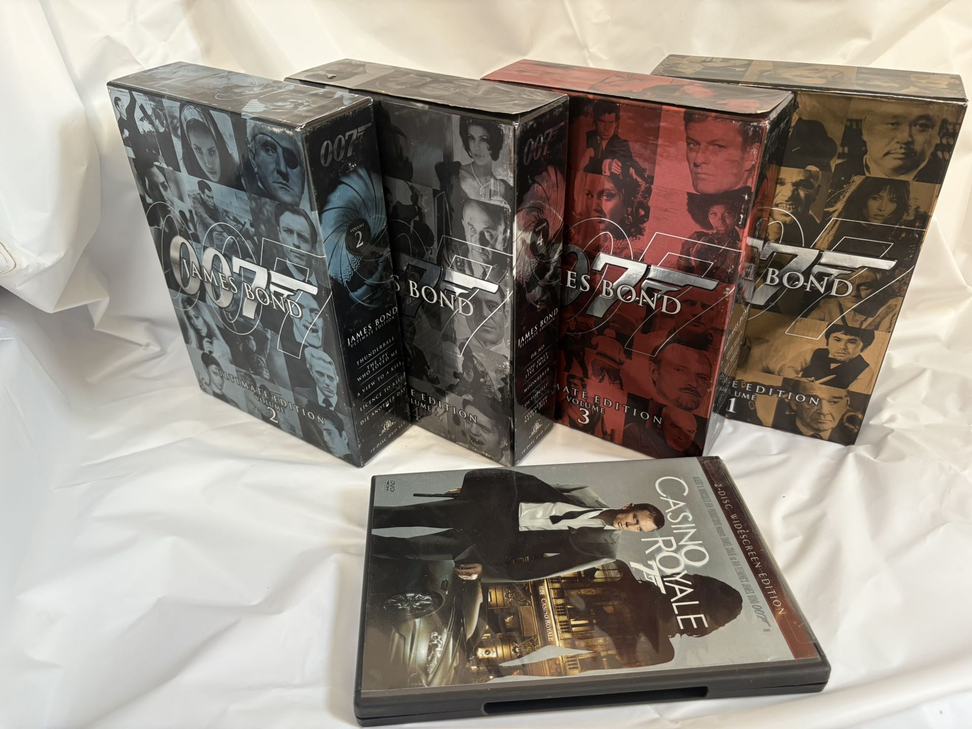 James Bond 007 Complete Collectors Set