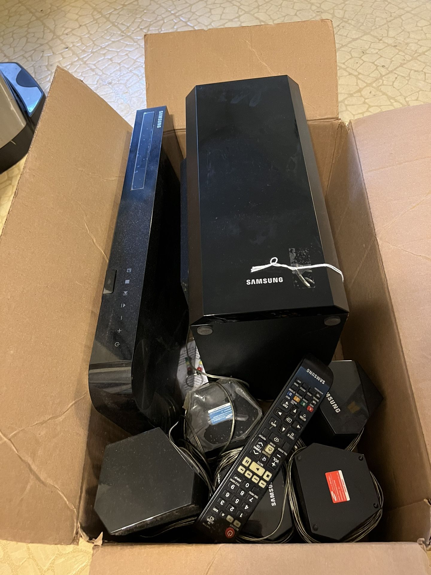 Samsung DVD Player and Surround System
