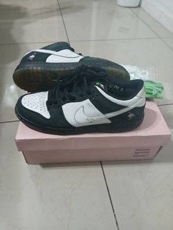 Purses, perfume, Jeff staple x Nike sb dunk low pro "panda pigeon "