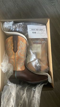 Ariat Round UP Wide Square Toe StretchFit Ladies Boot size 7.5
