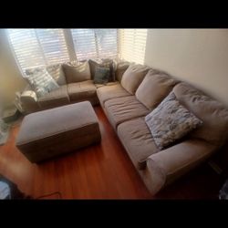 Sectional Couch With Matching Ottoman