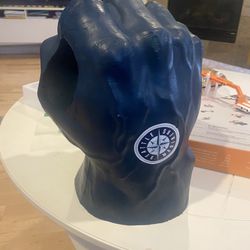 Mariners Drink Hulk Glove 
