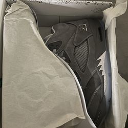 Jordan 5 Wolf Grey