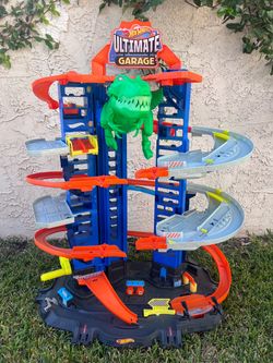Hot Wheels Ultimate Garage Robo T-Rex