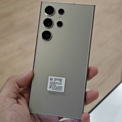 Galexy S24 Ultra Unlocked 
