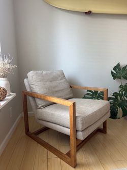Modern mid century accent chair