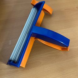 Fiskars Paper Crimper 
