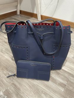 Tommy Hilfiger Bucket With Wallet