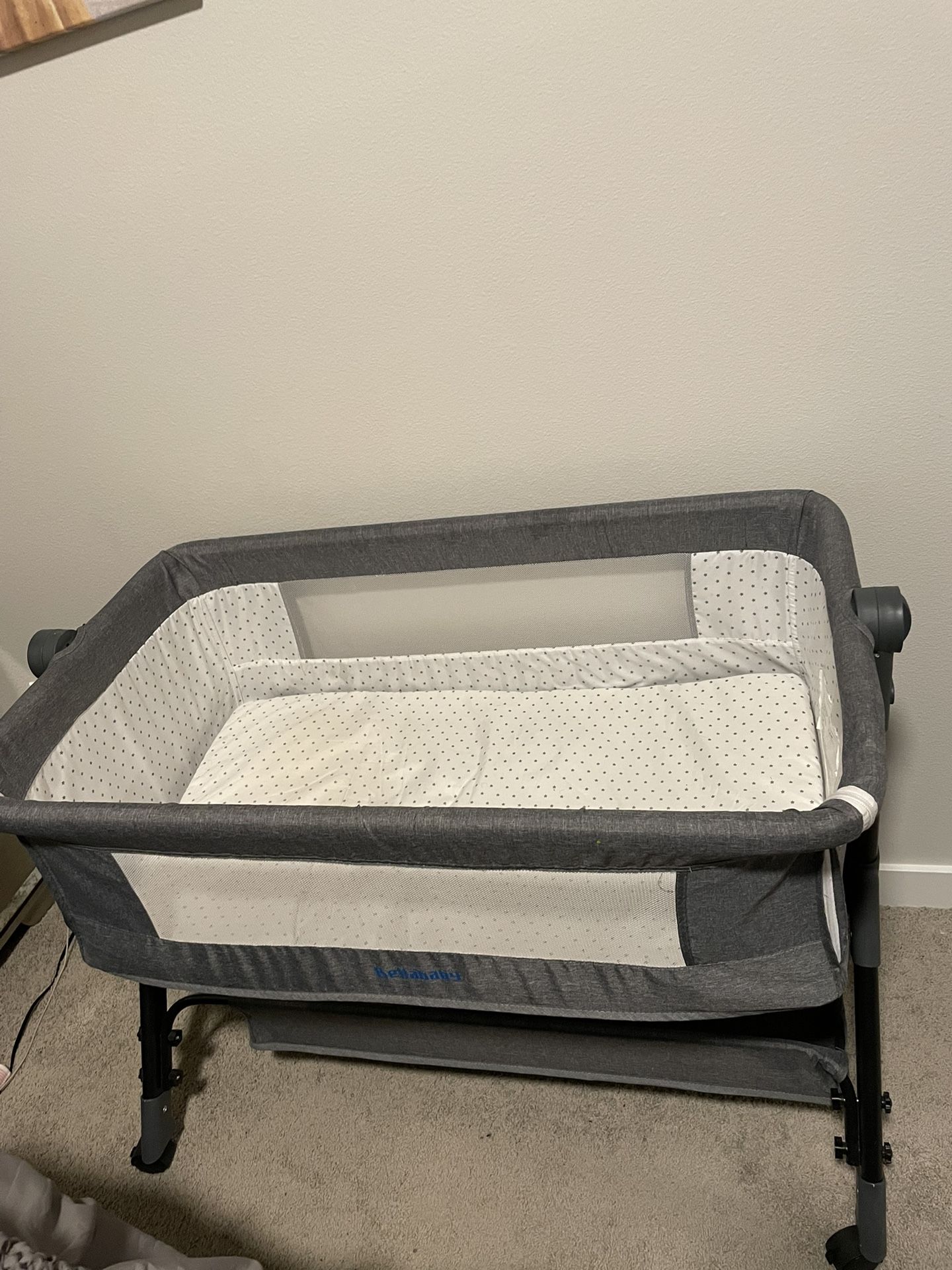 Bedside Sleeper Bassinet 