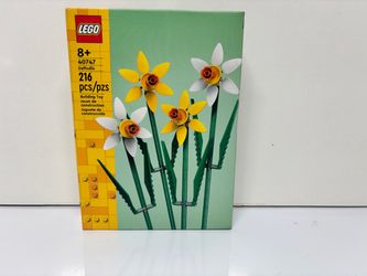 LEGO Daffodils Set 40747 – 216 Pieces