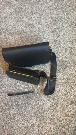 Black purse w wallet. New