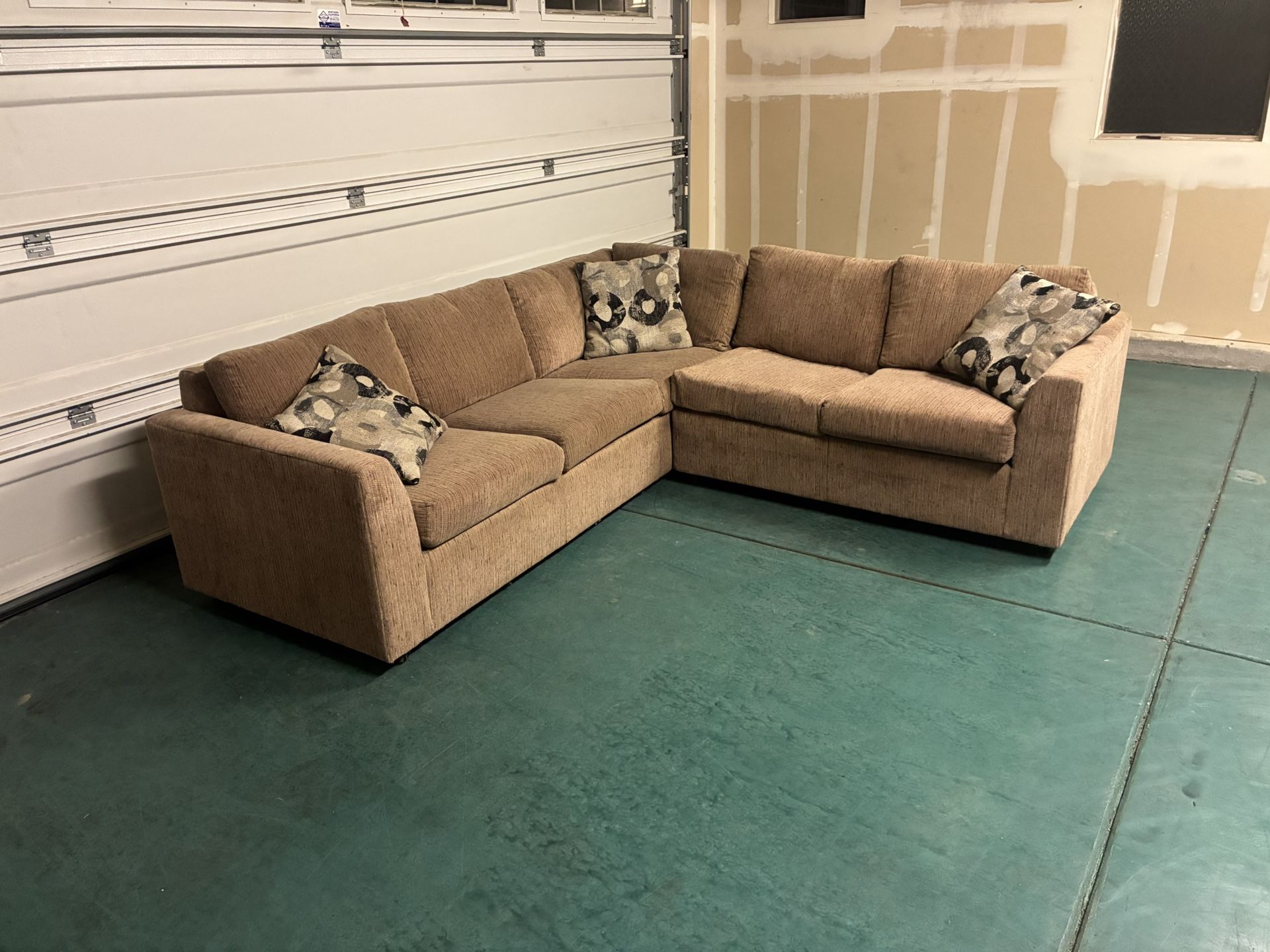 Cozy Tan 2-Piece Sectional Sofa – Clean, Modern