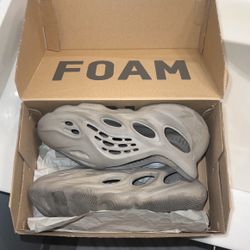 Foam Runners 