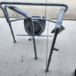 Drive 3 In 1 Foldable Commode