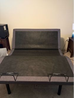 Adjustable bed frame