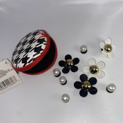 Flower croc  Charms With Case 